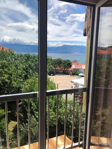 Apartments Eda Baška Екстериор снимка